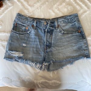 Levi’s shorts